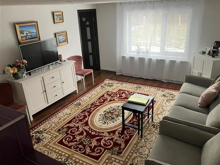 Casă cu 4 camere cu Teren 1263 Mp în Țigănași