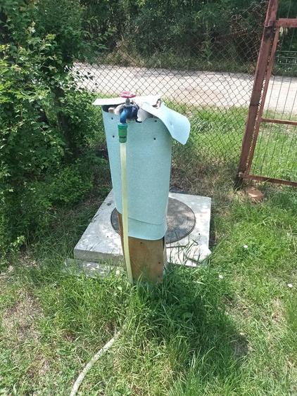 Casă cu 2 camere cu Teren 80000 Mp în Mareș