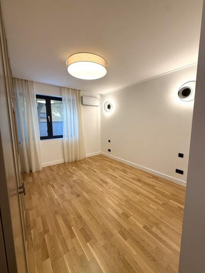 Apartament cu 4 camere decomandat, mobilat în Iancu Nicolae