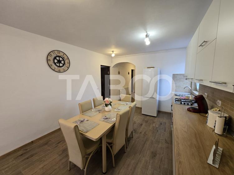 Apartament cu 2 camere decomandat, mobilat în Turnișor