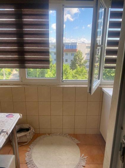 Apartament cu 2 camere decomandat în Moara