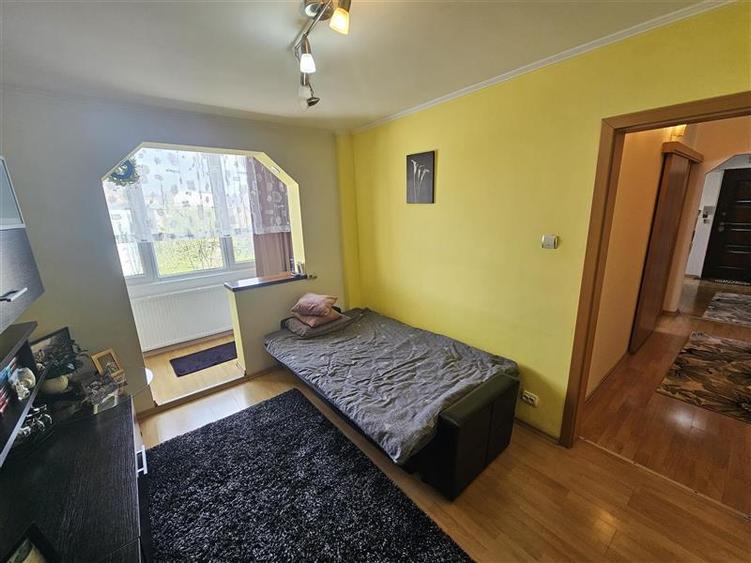 Apartament cu 2 camere decomandat, mobilat în Micro I