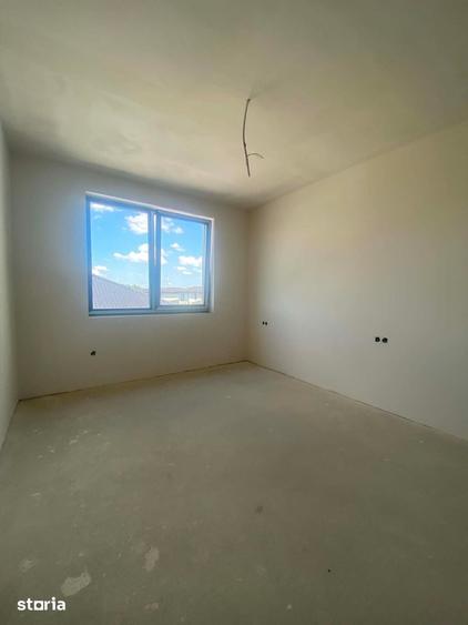 Apartament cu 3 camere decomandat în Burdea