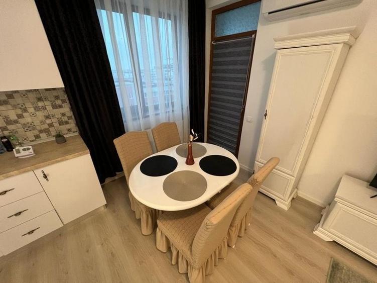 Apartament cu 2 camere semidecomandat, mobilat în Tomis Nord