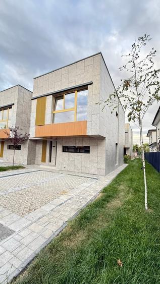 Duplex cu 4 camere cu Canalizare în Pipera