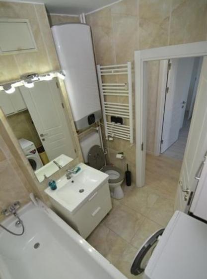 Apartament cu 4 camere decomandat, mobilat în Decebal