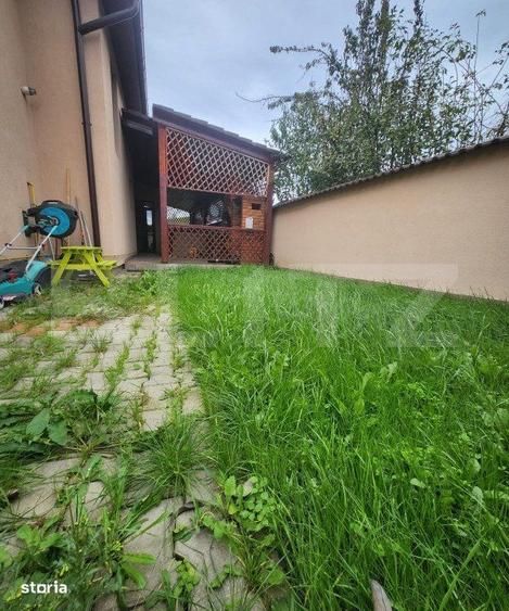 Casă cu 4 camere cu Teren 500 Mp în Criș