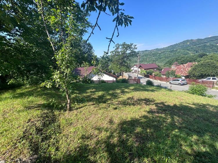 Teren de 577 mp, în Breaza de Sus