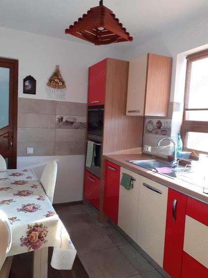 Casă cu 3 camere în Mărăcineanu