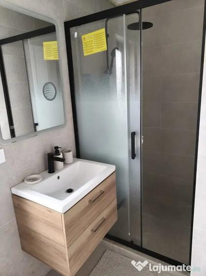 Casă cu 4 camere cu Teren 480 Mp în Bârnova