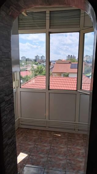 Apartament cu 2 camere decomandat în Broșteni