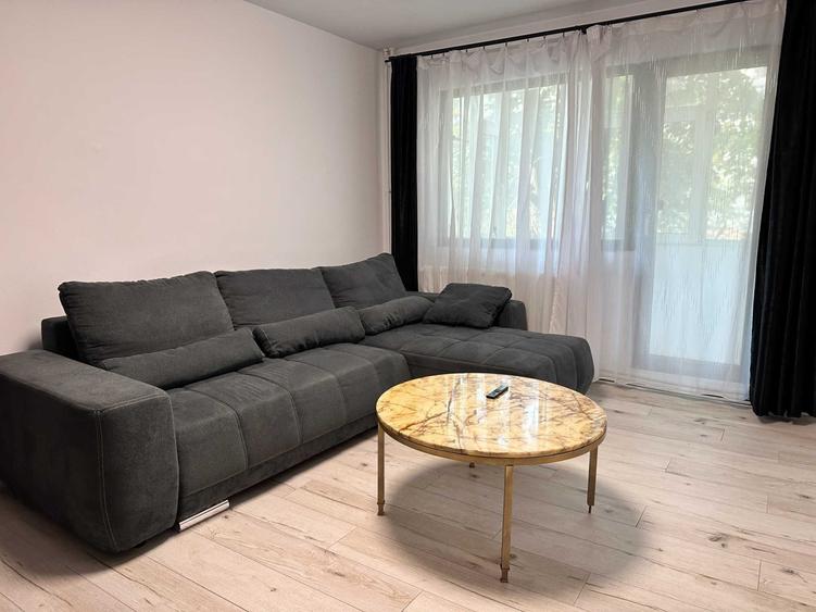 Apartament cu 2 camere semidecomandat în Cornișa