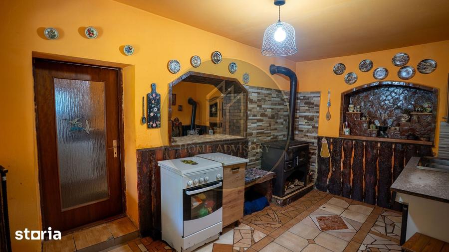 Casă cu 5 camere cu Teren 1500 Mp în Feldioara