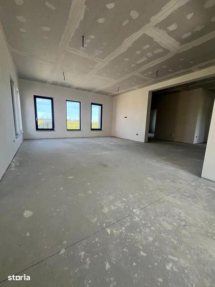 Casă cu 3 camere cu Teren 450 Mp în Burdea