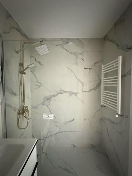 Apartament cu 2 camere semidecomandat în Apărătorii Patriei