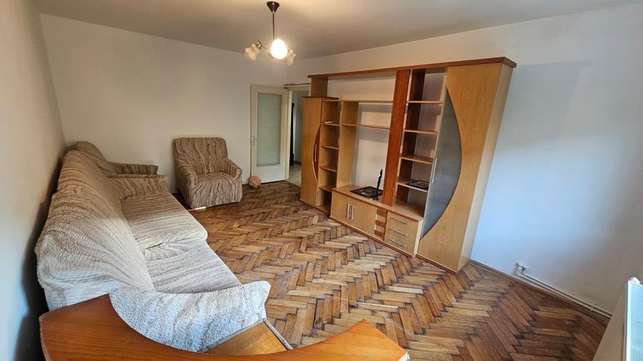 Apartament cu 2 camere decomandat în Siderurgiștilor