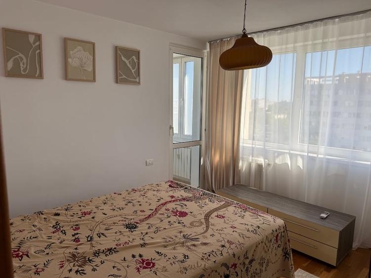 Apartament cu 2 camere semidecomandat, mobilat în Titan