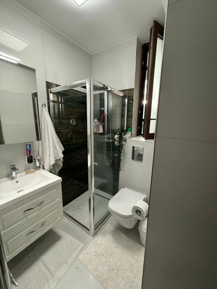Apartament cu 4 camere în Casin