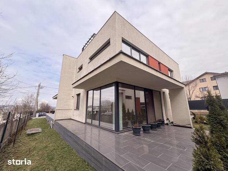 Casă cu 4 camere cu Teren 70 Mp în Europa
