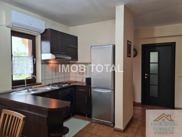 Casă individuală cu 3 camere cu Canalizare în Central