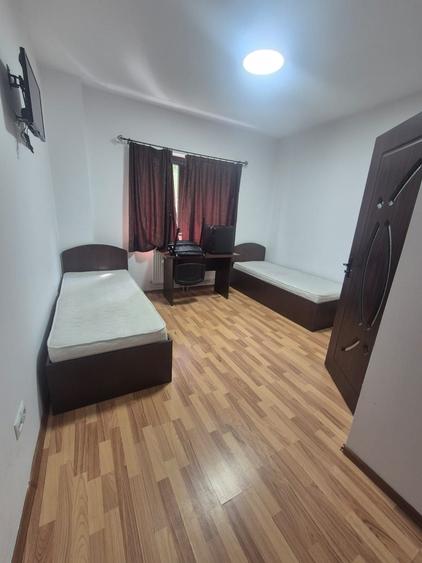 Apartament cu 2 camere decomandat în Drumul Carului