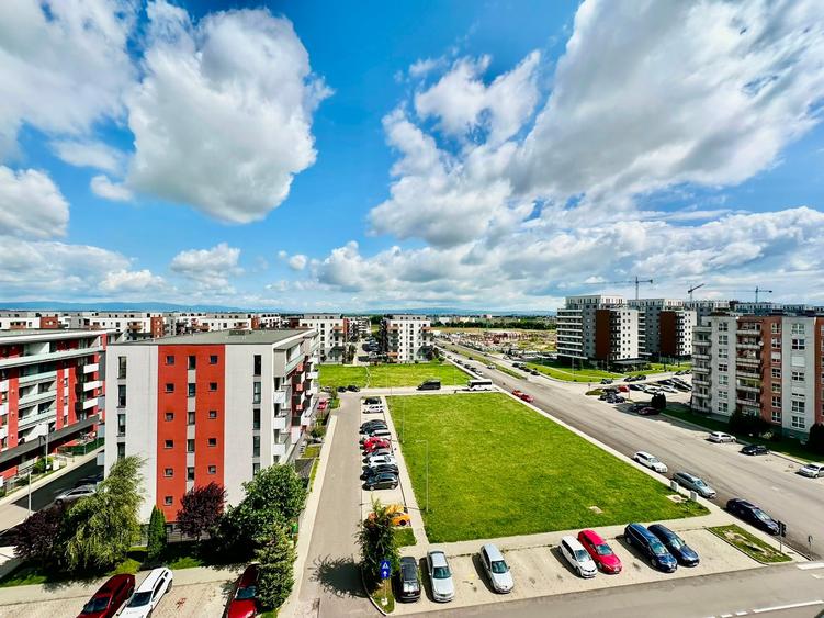 Apartament cu 2 camere decomandat în Avantgarden