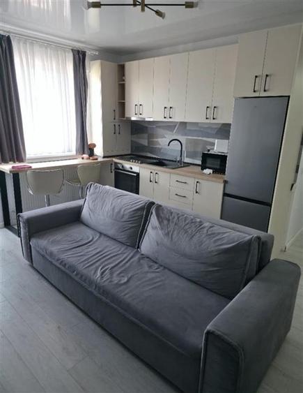 Apartament cu 2 camere decomandat în Vișani