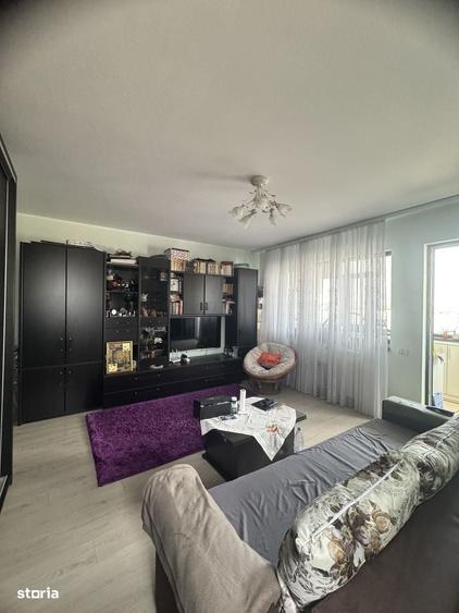 Apartament cu 2 camere decomandat în Casa de Cultură
