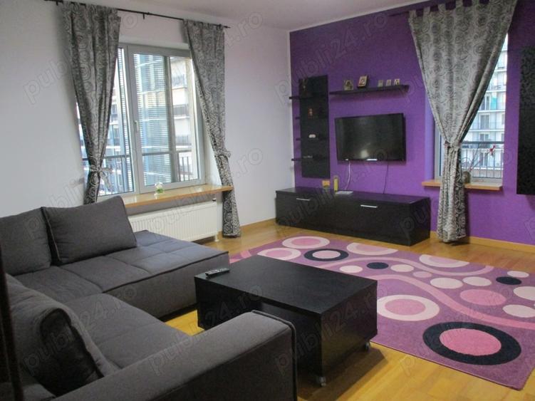 Apartament cu 3 camere decomandat, mobilat în Văcăresti