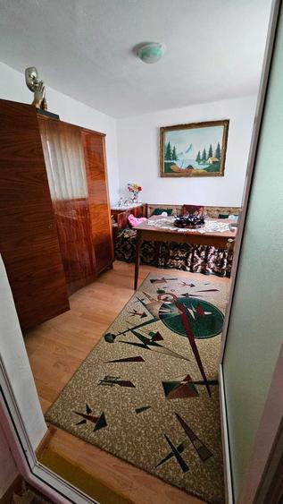 Casă cu 4 camere în Hârșova