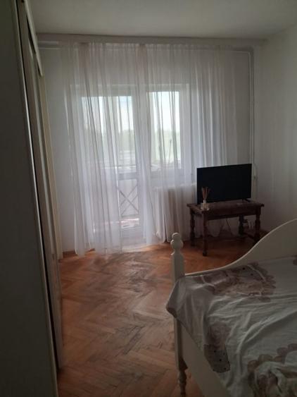 Apartament cu 2 camere decomandat, mobilat în Tineretului