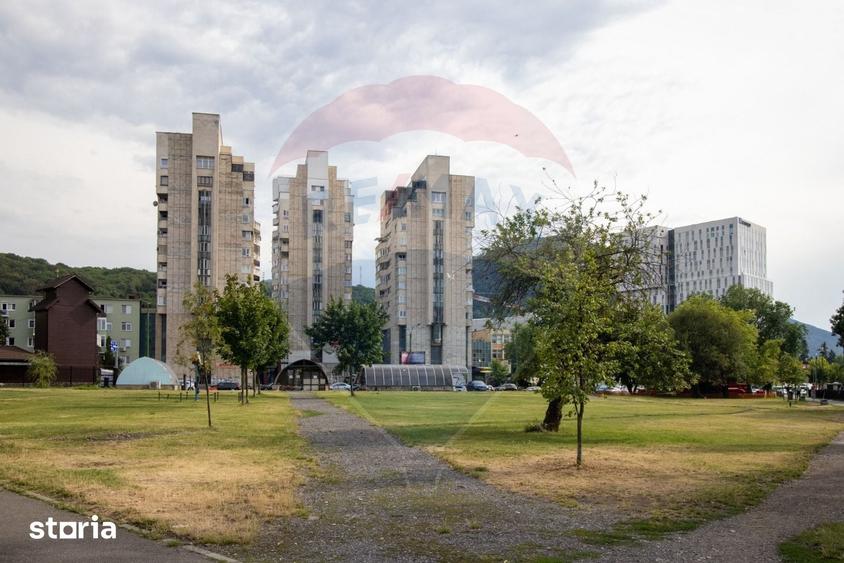 Apartament cu 4 camere în Central