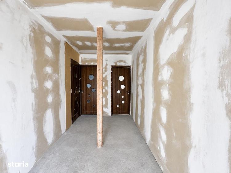 Casă cu 4 camere în Glina