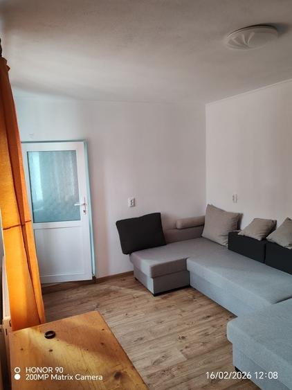 Casă cu 3 camere cu Teren 180 Mp în Central