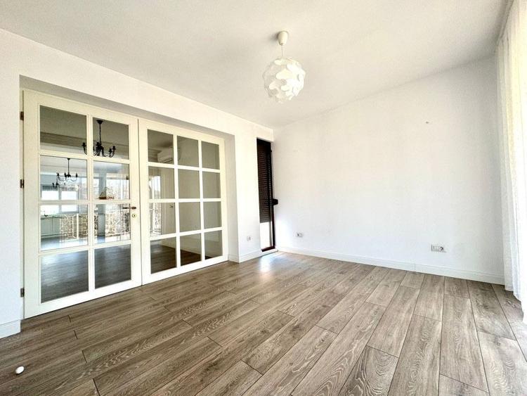 Apartament la Casa 4 Camere 120 mp + Terasa 20 mp + Garaj 60 mp + curte 80mp - 3