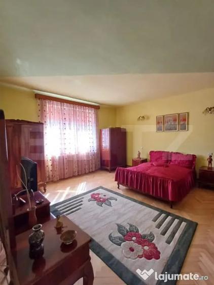 Casă cu 5 camere cu Teren 248 Mp în Turda