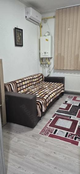 Garsonieră decomandată în Central