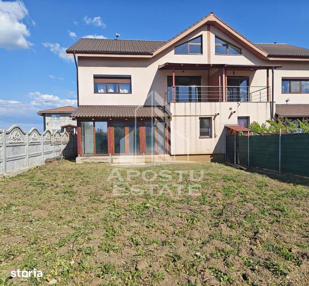 Casă cu 5 camere cu Teren 350 Mp în Ghiroda