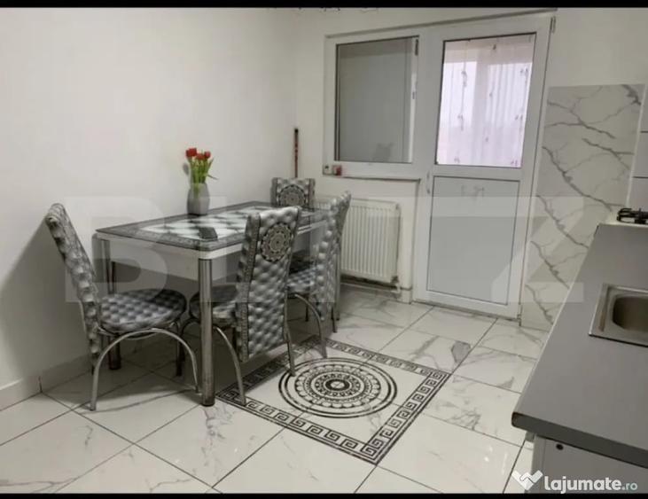 Apartament cu 2 camere decomandat în Micro 17