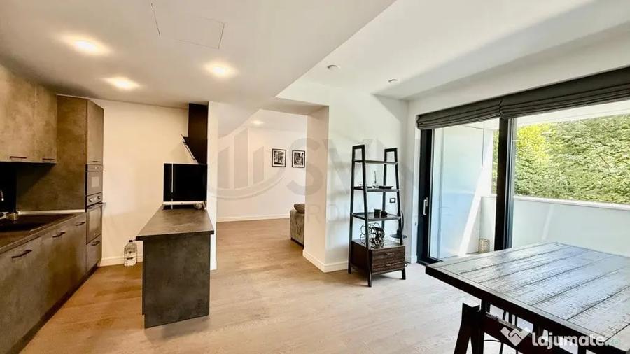 Apartament cu 2 camere semidecomandat în Victoriei
