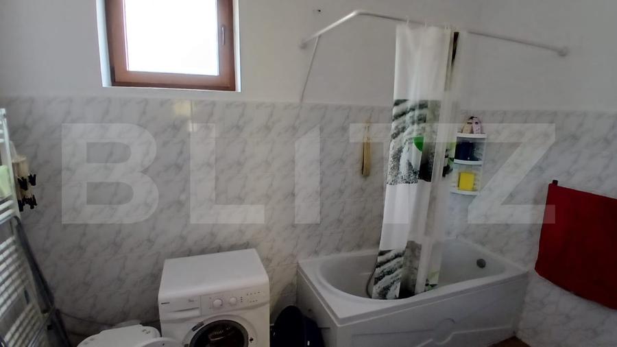 Casă individuală cu 5 camere cu Canalizare în Reghin