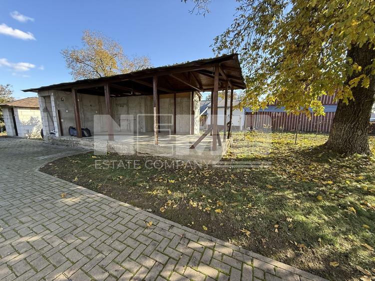 Casă individuală cu 4 camere cu Canalizare în Mitocu Dragomirnei