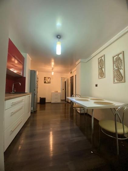 Apartament cu 3 camere decomandat în Călărași