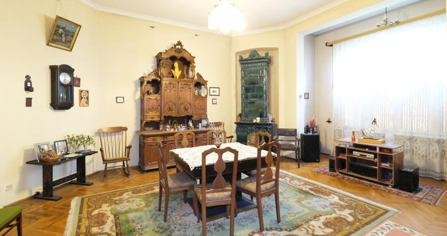 Apartament cu 5 camere, mobilat în Armeneasca