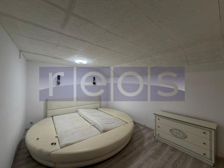Casă individuală cu 8 camere cu Canalizare în Unirii