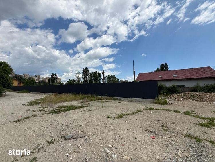 Spațiu comercial, de 13,000 mp, în Central
