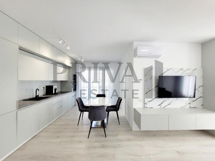 Apartament cu 2 camere semidecomandat, mobilat în Aradului