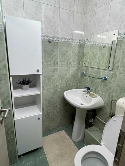 Apartament cu 3 camere decomandat în 13 Septembrie