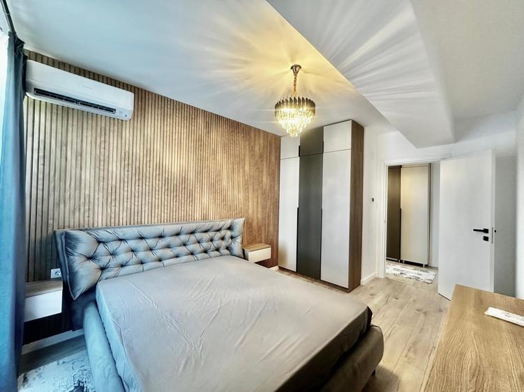 Apartament cu 3 camere decomandat în Sisești