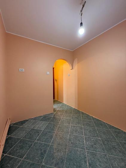 Garsonieră nedecomandată în Micro 19